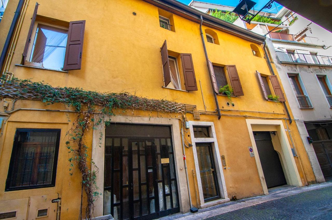 Апартаменти Il Cuscino Di Giulietta - 2 Min From Arena Верона Екстер'єр фото
